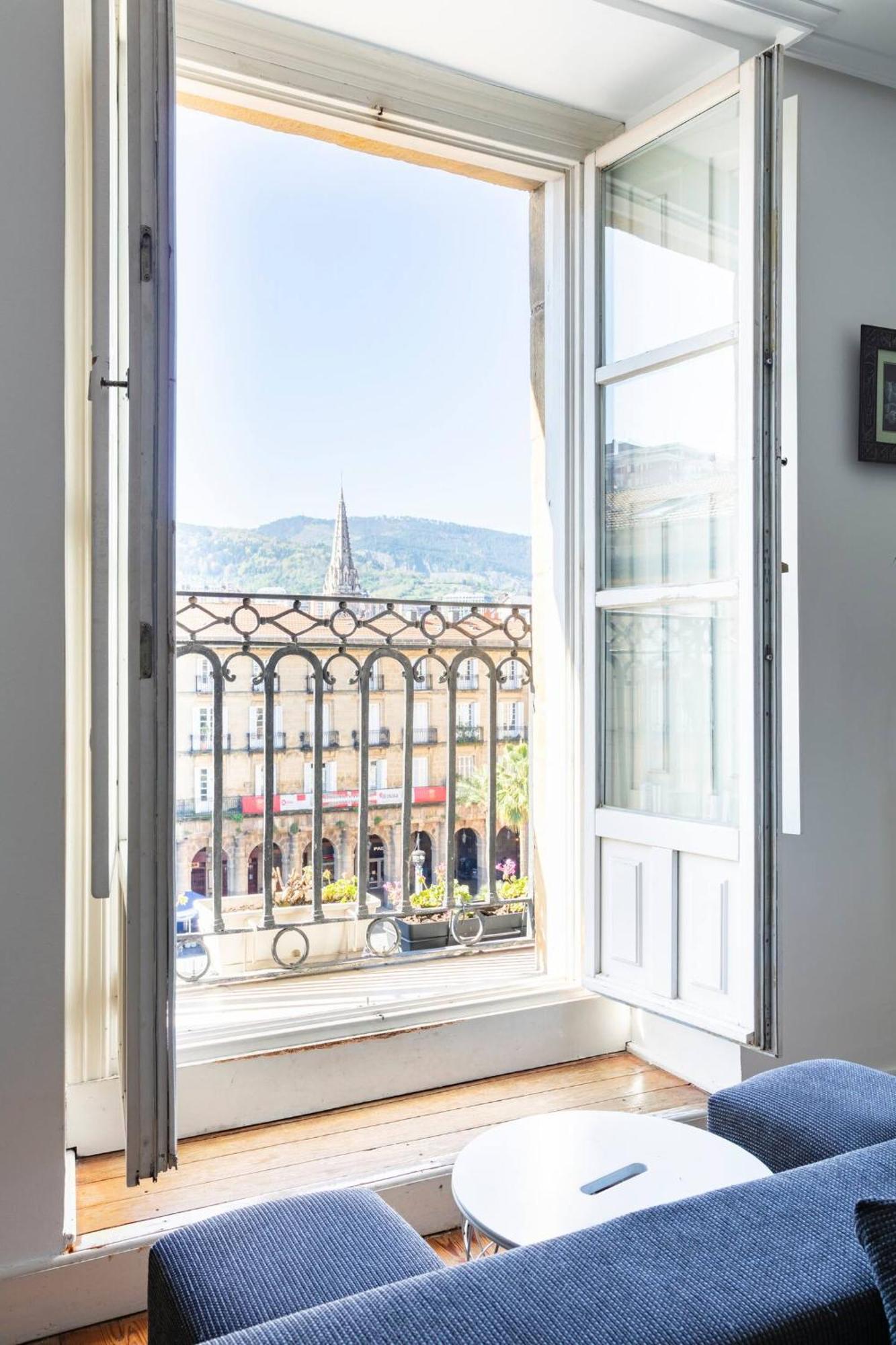 Plaza Nueva Habitaciones بلباو المظهر الخارجي الصورة